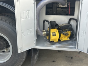 Camion-<span class=keywords><strong>citerne</strong></span> spécial Runli/6x4 	 Camion de transport de liquides/<span class=keywords><strong>citerne</strong></span> de matières dangereuses - Product Image 5
