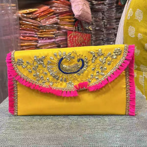 Bolso de mano bordado para mujer, bolso Potli con forro de lona con cordón para bodas, regalos indios para invitados - Product Image 1