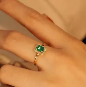 Luxury Fine Jewelry KYRA01763 Shine Green Gemstones Crystal Premier Jewelry Gold Ring For Women