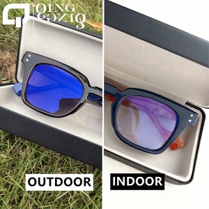 <span class=keywords><strong>Lunettes</strong></span> Photochromiques Rétro pour Hommes Anti-Lumière Bleue avec Lentilles à Changement de Couleur Rapide et Profond en PC, Forme Rectangulaire - Product Image 4