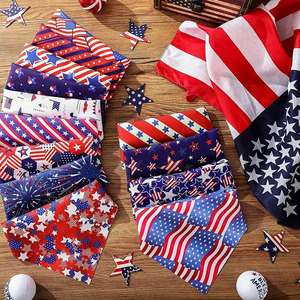 Baberos transfronterizos para mascotas, baberos para la saliva, baberos con bandera de EE. UU. para el Día de la Independencia, baberos para la saliva, suministros para mascotas al por mayor - Product Image 1
