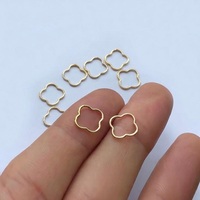 Cincin penghubung bunga berlapis emas 14K, berlapis emas, 10mm, bermotif bunga berdaun empat, berongga, untuk pembuatan anting DIY