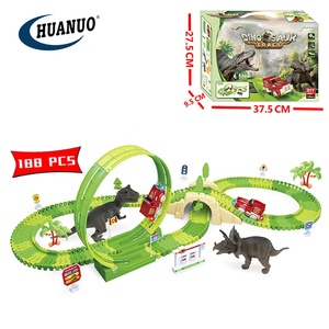 Classico Set Regalo di <span class=keywords><strong>Auto</strong></span> da Corsa su <span class=keywords><strong>Pista</strong></span> con Luci e Musica, Giocattolo Ferroviario Elettrico Colorato per Bambini - Product Image 2