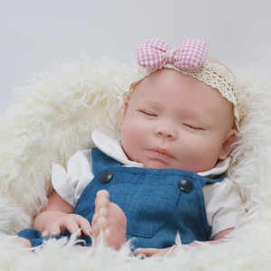 Poupées réalistes mignonnes en silicone plein, souriantes, avec vêtements interchangeables, éducatives, bébés <span class=keywords><strong>reborn</strong></span> pour filles - Product Image 3