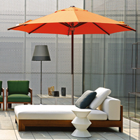 Parasol de luxe à mât central hydraulique, structure en aluminium, tissu polyester teint en fil de 260g, base lestée en marbre de 40kg, pliable et à roulettes