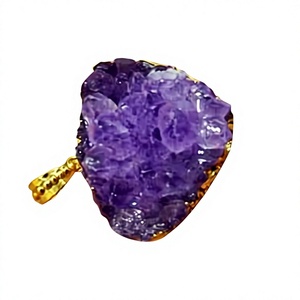 Pendentifs en améthyste brute naturelle, 30 à 40 mm, pendentif en forme de cœur en améthyste plaqué or 24 carats - Product Image 1