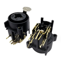 Prise XLR pour microphone, prise jack femelle 6,35 mm, prise pour haut-parleur 6,5 mm, prise pour microphone à pied courbé