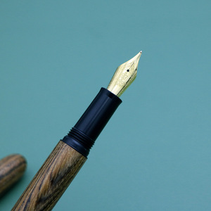 Stock Nouveau Stylo Plume en Bois <span class=keywords><strong>Collection</strong></span> d'Affaires pour Hommes Cadeau Commémoratif Capuchon en Spirale Emballage Lâche 0.7mm - Product Image 4