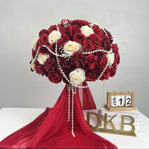 DKB evento personalizado decoración boda lujo seda rojo flores rosa flor bola Artificial Floral Rosa centro de mesa - Product Image 1