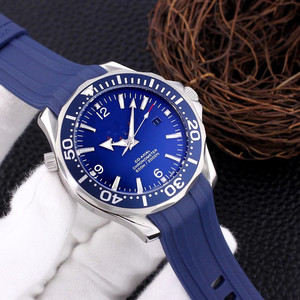 2025 Original Design <b>Men's</b> Mechanical <b>Diving</b> <b>Watch</b> Customized Logo with Sapphire Glass and 22mm Stainless Steel Rubber Strap - Product Image 2