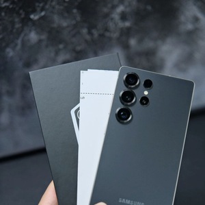Ideale per l'uso con una sola mano, per scorrere sul telefono e camminare, per S25 Ultra Deca Core 6.9" AMOLED 120Hz Display, si adatta comodamente alla tua mano - Product Image 3