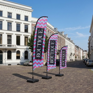 Bandera Publicitaria Portátil Personalizada de 14 Pies con Mástil de Fibra de Vidrio, Bandera de Playa para Venta de Inmobiliarias y Concesionarios de Automóviles - Product Image 3