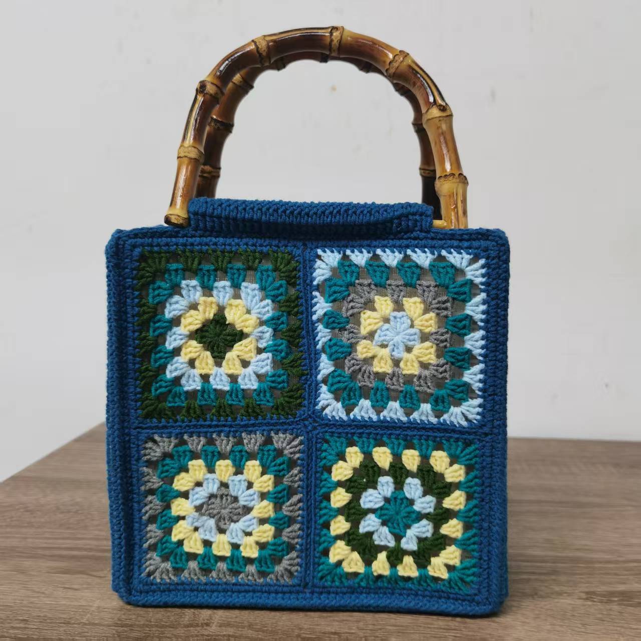 azul