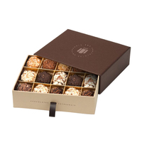 Maßgefertigte Luxus-Schokoladengeschenkbox aus Hartkarton für Bonbons, Pralinen und Trüffel mit Einlage und Logo
