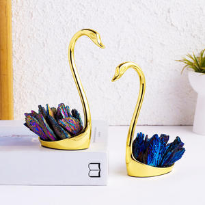 Adorno de Plumas de Cisne con <span class=keywords><strong>Turmalina</strong></span> <span class=keywords><strong>Negra</strong></span> y Azul Aura, Hecho a Mano con Cristales Naturales Curativos, Venta Directa de Fábrica - Product Image 4