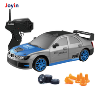 Véhicule jouet télécommandé RC Drift Car Sport Racing modèle de vitesse de dérive avec lumière LED et pneus de dérive pour enfants à l'échelle 1/24