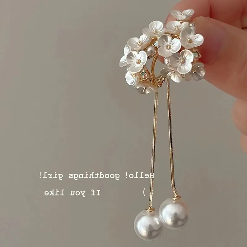 fashion trendy jewelry white flower long dangle pearl statements earrings 2022