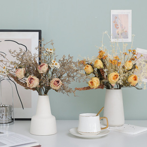 Bouquet de roses et de marguerites artificielles Ruilisi, rose champagne, café, jaune foncé, fleurs en soie, décoration d'intérieur, accessoires de mariage - Product Image 2