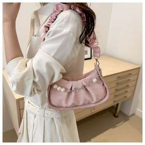 Bolso de hombro con forma de nube fruncida con decoración de cuentas para mujer - Product Image 6
