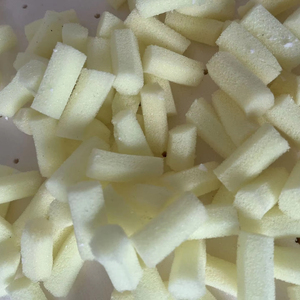 Lit pour animaux de compagnie avec matériau de protection et de rembourrage en mousse à mémoire de forme pour un sommeil confortable - Product Image 1