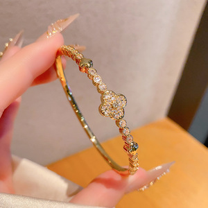 Flower Shape Electroplated <b>Bracelet</b> Gold And Silver Micro Insert <b>Copper</b> Gift Jewelry Spring 2025 Yiwu Origin - Product Image 2