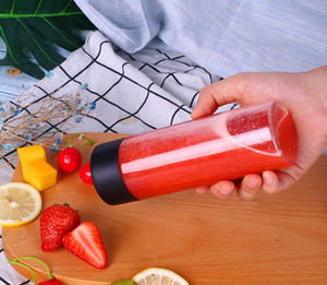 Bouteille d'eau minérale en plastique <span class=keywords><strong>PET</strong></span> 500ml <span class=keywords><strong>Voss</strong></span> Design - Product Image 4