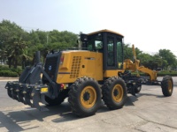 Nouvelle niveleuse routière hydraulique GR135 100 kW 135 CV avec moteur Cummins en stock