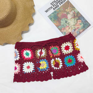 Femmes couleur aléatoire main Crochet fleur bloc Patchwork grand-mère vérifier Wrap pantalons chauds femmes <span class=keywords><strong>sexy</strong></span> plage crochet shorts - Product Image 6
