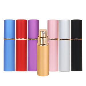 <span class=keywords><strong>Atomizador</strong></span> <span class=keywords><strong>de</strong></span> <span class=keywords><strong>Perfume</strong></span> Recargable <span class=keywords><strong>de</strong></span> Vidrio Personalizado, Envase <span class=keywords><strong>de</strong></span> Metal <span class=keywords><strong>de</strong></span> Bolsillo <span class=keywords><strong>de</strong></span> 5 ml, <span class=keywords><strong>Perfume</strong></span> <span class=keywords><strong>de</strong></span> Viaje <span class=keywords><strong>de</strong></span> Lujo ODM OEM - Product Image 1