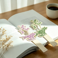 Marque-page parfumé découpé sur mesure à motif végétal, carte aromatique double usage à suspendre pour la lecture, la voiture et la garde-robe