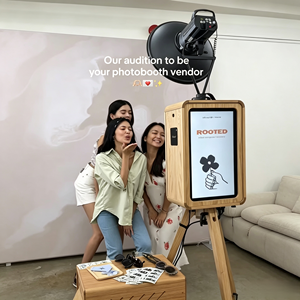 Cabina de Fotos Portátil Xingruijia de Madera Sólida Ligera con Pantalla Táctil e Impresión Autoservicio para DSLR/Cámara/iPad USB/Wi-Fi - Product Image 1