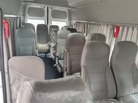 Minibus 16 places JAC neuf avec portes et marches Version luxe à vendre