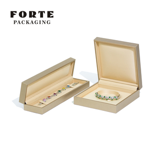 Boîtes à bijoux rectangulaires en cuir PU de luxe FORTE avec logo personnalisé et design carré pour le rangement des bracelets et des bagues, emballage en carton - Product Image 6
