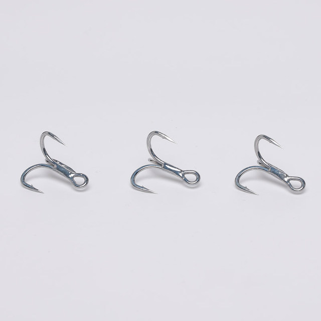 6X High Carbon Steel Fishing Hook - Perfect for Freshwater and Saltwater Fishing.