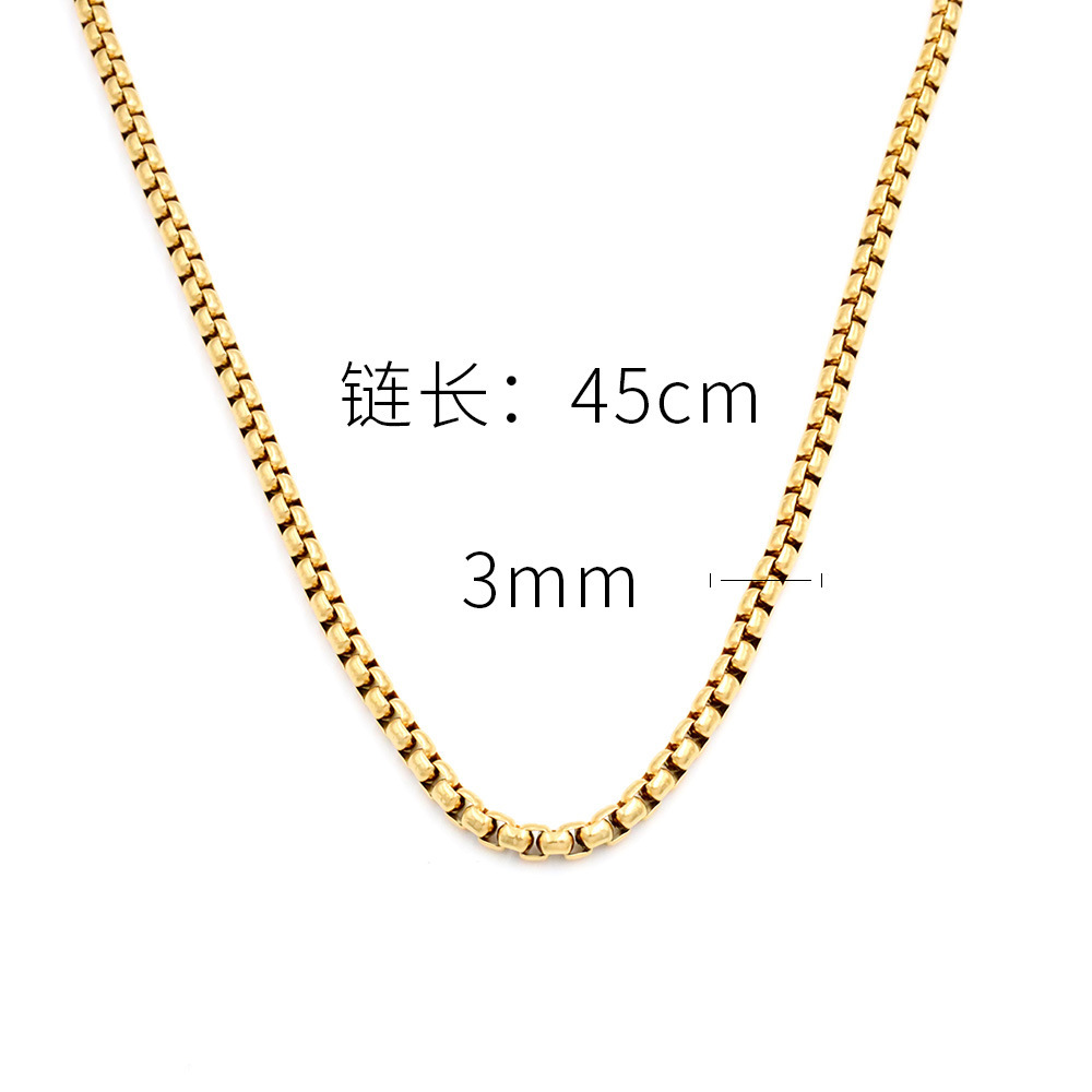 Square pearl necklace