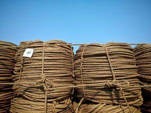 Tự nhiên thân thiện với môi trường vải làm vách ngăn đay dây xoắn gai quanh co có sẵn trong cuộn hoặc cuộn dây bao bì - Product Image 5