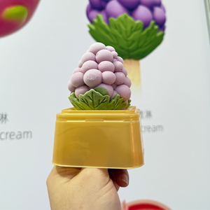 Vente chaude, glace à la crème faible en gras au goût de fruit exotique en forme de raisin 3D, boîte de collation halal, durée de conservation de 12 mois - Product Image 2
