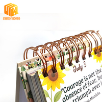 Calendrier de bureau perpétuel personnalisé avec citations motivantes 365 jours, reliure spirale double en or rose, commande en gros OEM