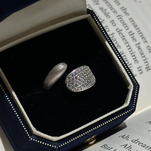 Bague en argent pur S925, design vintage de niche, croix brossée, luxe léger, simple, micro-incrustée, taille ajustable - Product Image 4