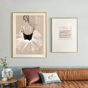 Opera d'Arte Elegante di Alta Gamma con Ballerina, Stampa Fotografica su Dipinto Moderno in Porcellana Cristallina per Arredamento Casa - Product Image 2