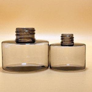 SY 50ml 100ml <span class=keywords><strong>PETG</strong></span> thơm chai nước hoa với bơm phun hình bầu dục - Product Image 1