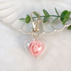 Llavero de flor eterna de rosa de amor creativa y de moda al por mayor, bonito colgante para auriculares, bolso o llavero de coche - Product Image 5