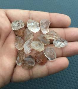 10ชิ้นธรรมชาติทองแดง Rutile ควอตซ์ดิบหลวมพลอยไม่ผ่านการบำบัดหยาบคุณภาพผมควอตซ์ขายส่ง - Product Image 2