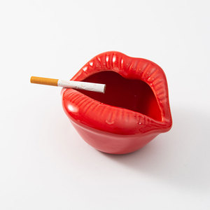 Cenicero de Cerámica Artesanal con Bolsillo, Impreso a Color, Lindo y Creativo, Rojo y Rosa, para Cigarrillos, con Logotipo Personalizado, Venta al por Mayor - Product Image 3