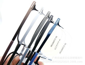 Las gafas de titanio de medio marco 9688 anti-Luz Azul se pueden equipar con lentes de miopía de grado puro - Product Image 5