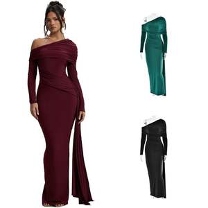 Vestido de Noche para Mujer con Escote Asimétrico, Silueta Ajustada y Sexy, Detalles Plisados, Lazos Largos para un Look Moderno - Product Image 1