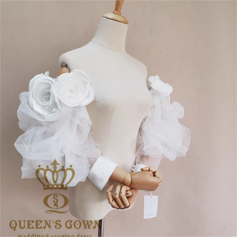QUEENS GOWN Elegant Simple Mesh Fabric