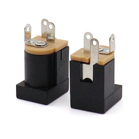 DC-012 Vertikaler DC-Stromanschluss 5,5x2,1/2,5mm Vollkupfer Durchsteckbuchse DIP-Stromverbinder Flammhemmende Buchse