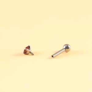 ต่างหูไทเทเนียมสีสำหรับเด็ก Gaby G23 ประดับเพชรซิร์คอน พร้อมเกลียวในสำหรับเจาะกระดูกอ่อน/กระดูกหู - Product Image 5