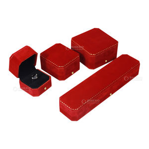 Boîte à bijoux en velours rouge de luxe en gros pour collier, bracelet, boucles d'oreilles, bague, ensemble de bijoux, logo personnalisé, boîte à bijoux de qualité supérieure - Product Image 4